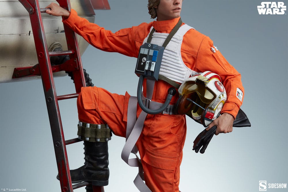 Star Wars Premium Format Statue Luke Skywalker & X-Wing: Red Five, Standing By 76 cm