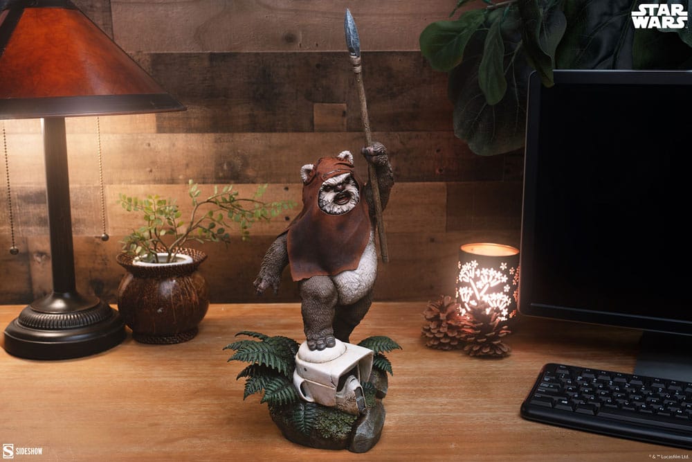 Star Wars: Episode VI - Return of the Jedi Premium Format Statue Wicket 46 cm