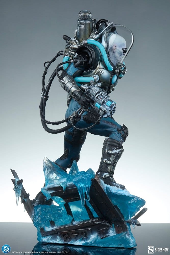 DC Comics Premium Format Figure Mr. Freeze 59 cm
