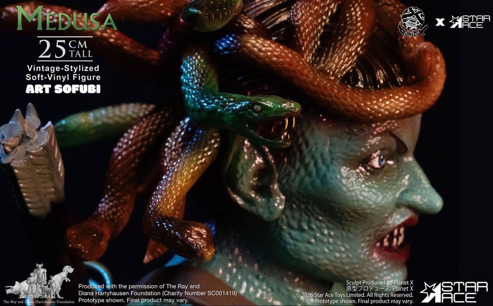 Ray Harryhausen Soft Vinyl Statue Medusa Vintage-Style 25 cm