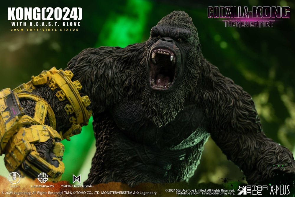 Godzilla vs. Kong: The New Empire Soft Vinyl Statue Kong with B.E.A.S.T. Glove 30 cm