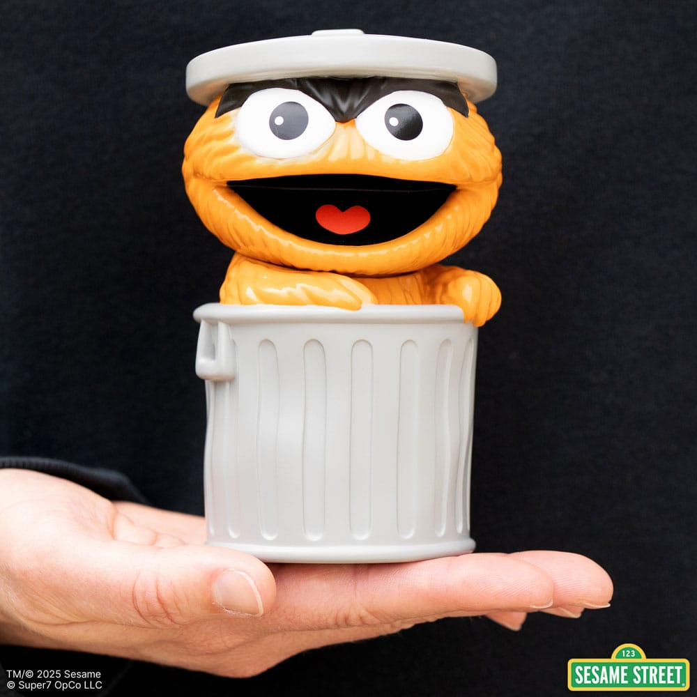 Sesame Street FUN! FUN! Vinyl Action Figure Oscar the Grouch (Orange) 13 cm