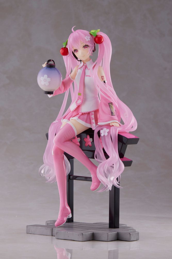 Hatsune Miku AMP PVC Statue Statue Sakura Miku Lantern Ver. Reissue 20 cm