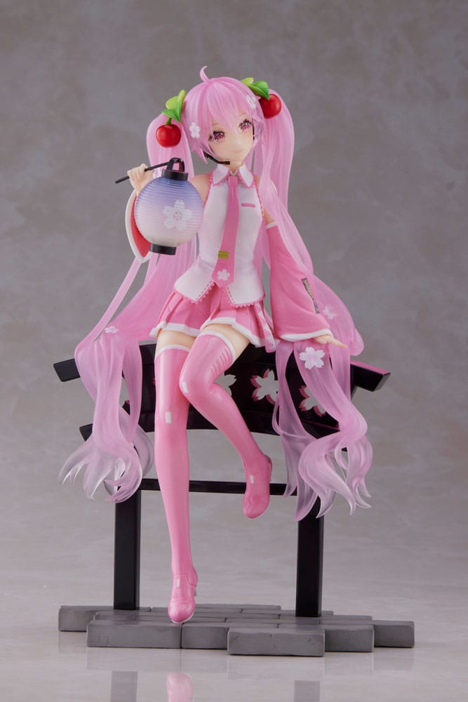 Hatsune Miku AMP PVC Statue Statue Sakura Miku Lantern Ver. Reissue 20 cm