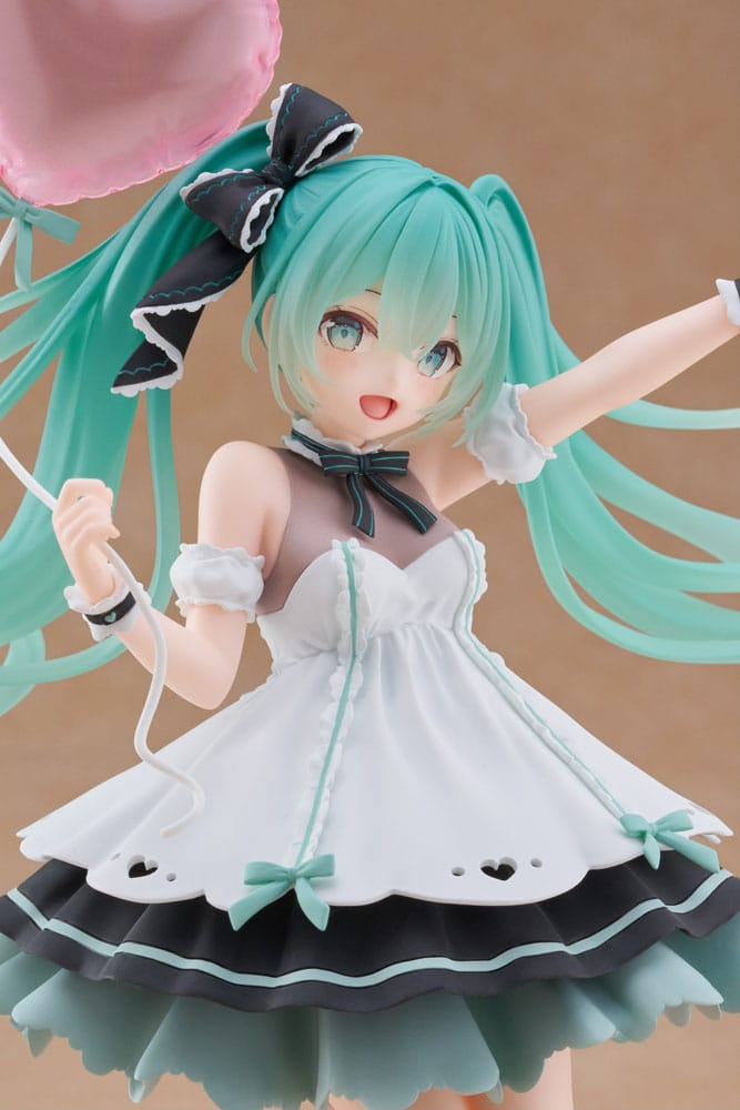 Hatsune Miku AMP+ PVC Statue Statue Hatsune Miku Birthday 2025 Party Ver. 21 cm - Damaged packaging