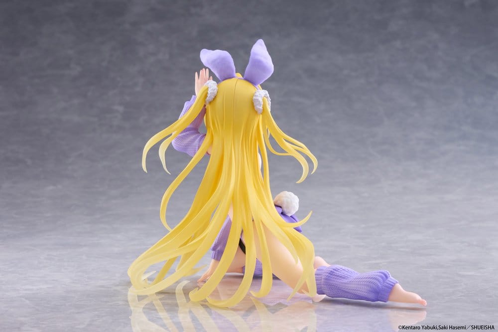 To Love-Ru Darkness MOFLOCK PVC Figure Golden Darkness (Fluffy Bunny Ver.) 13 cm