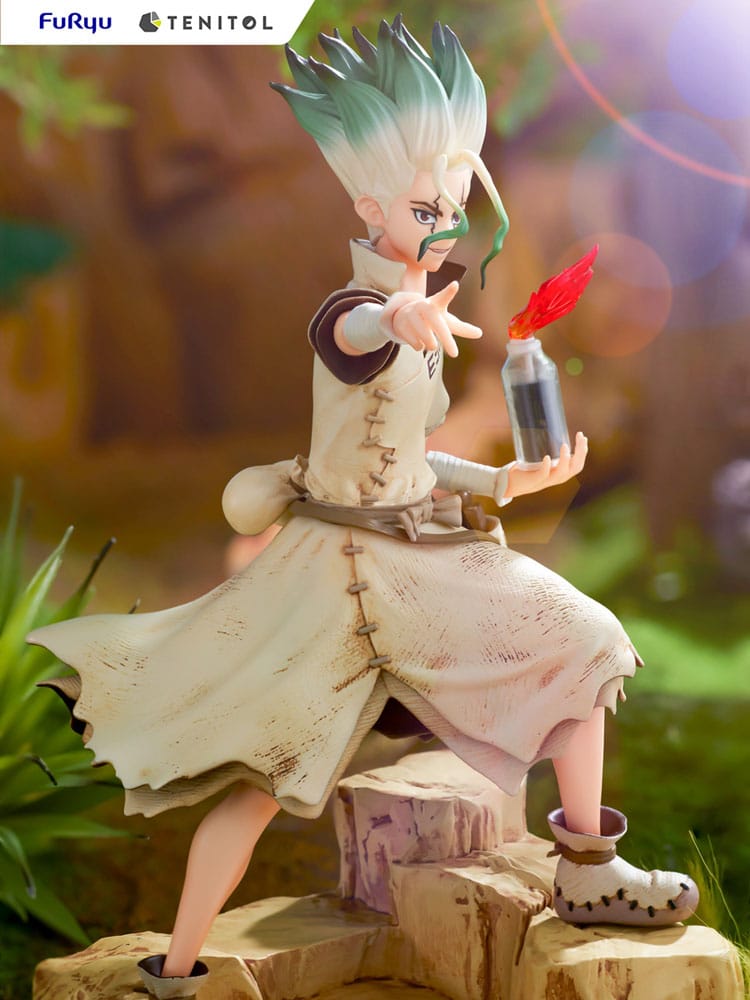 Dr. Stone PVC Senku Ishigami 28 cm