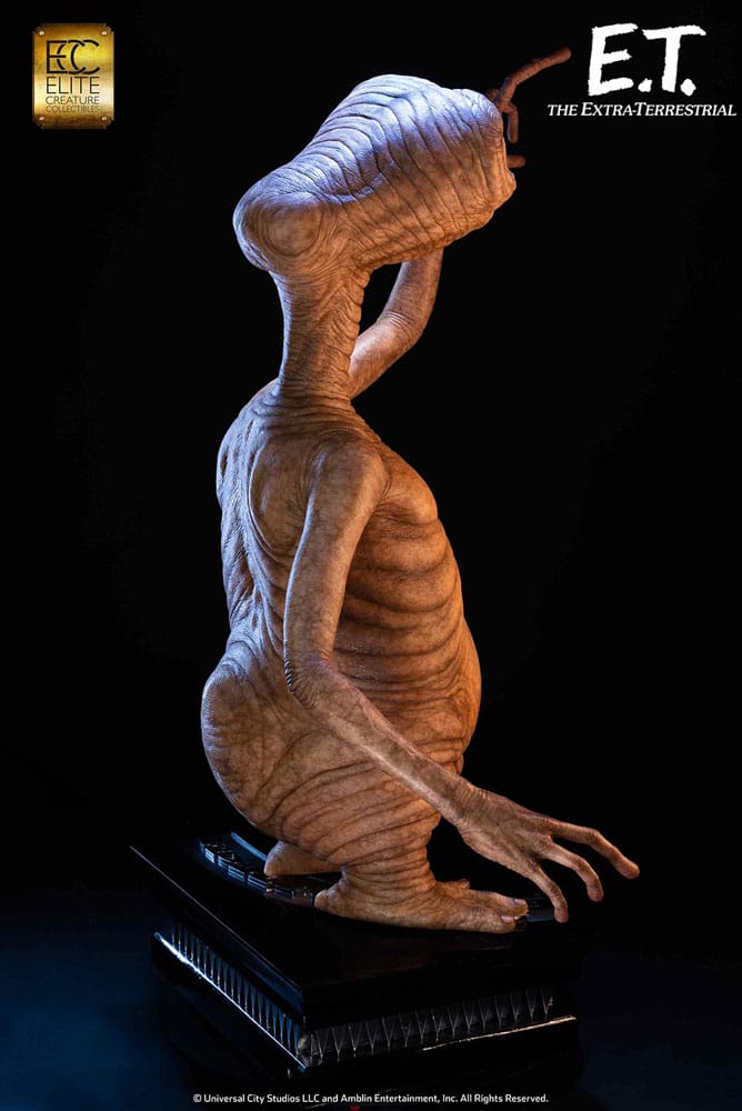 E.T. The Extra-Terrestrial Life-Size Statue E.T. 132 cm