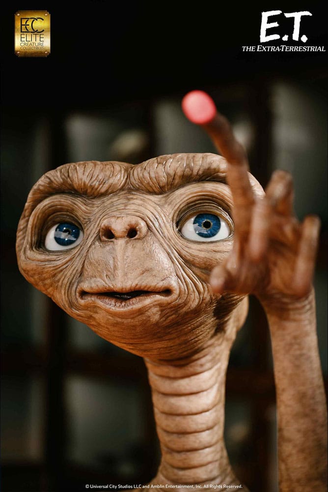 E.T. The Extra-Terrestrial Life-Size Statue E.T. 132 cm