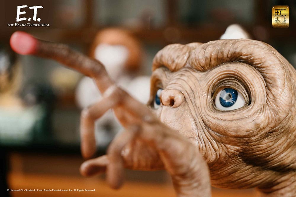 E.T. The Extra-Terrestrial Life-Size Statue E.T. 132 cm