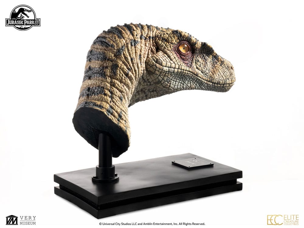 Jurassic Park III Bust Female Velociraptor White Queen 75 cm