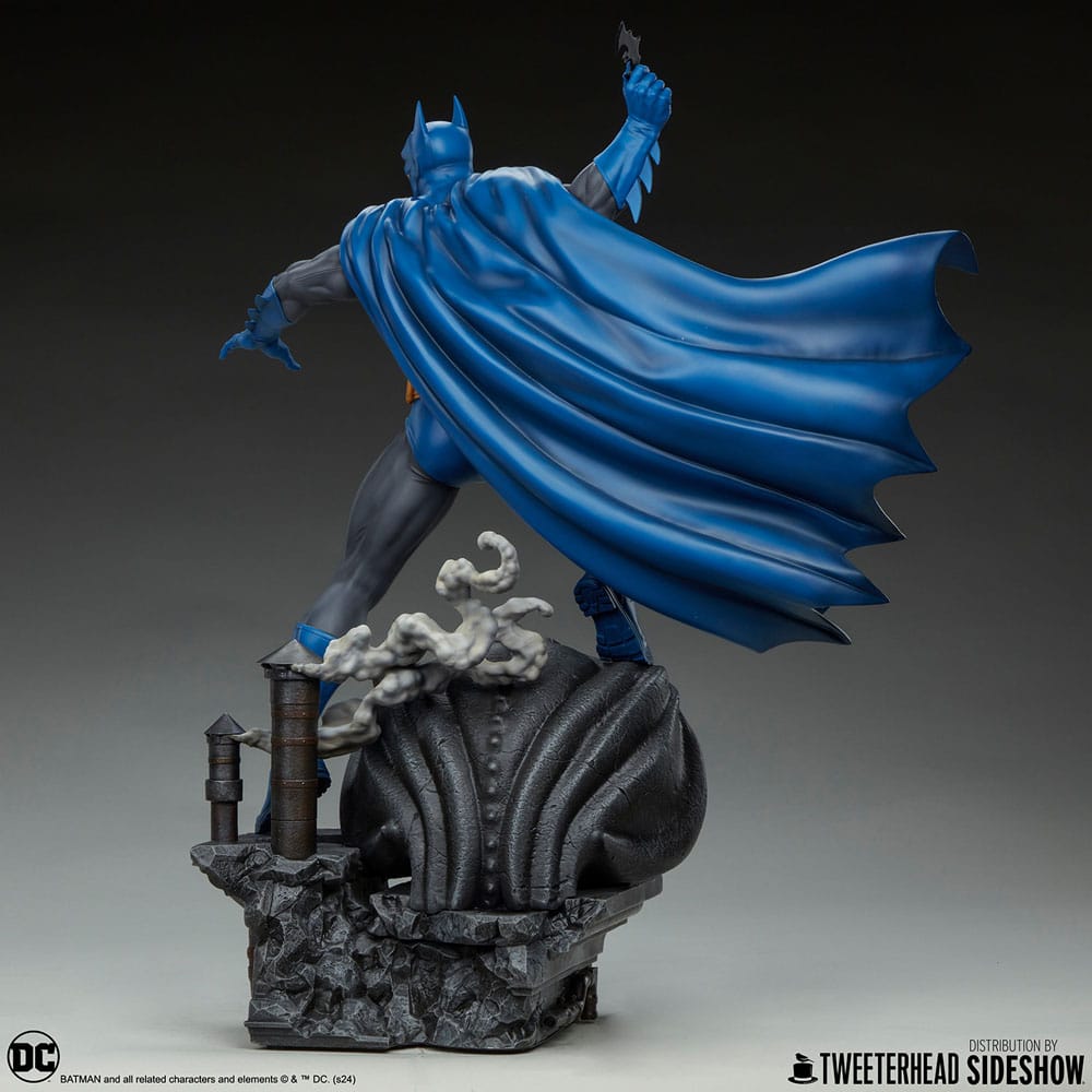 DC Comics Maquette 1/4 Batman (Retro Edition) 66 cm