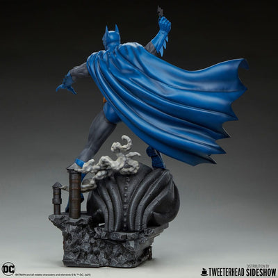 DC Comics Maquette 1/6 Batman (Retro Edition) 50 cm