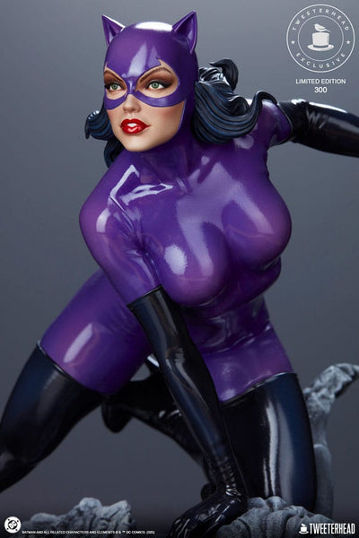 DC Comics Maquette 1/6 Catwoman (Purple Edition) 35 cm