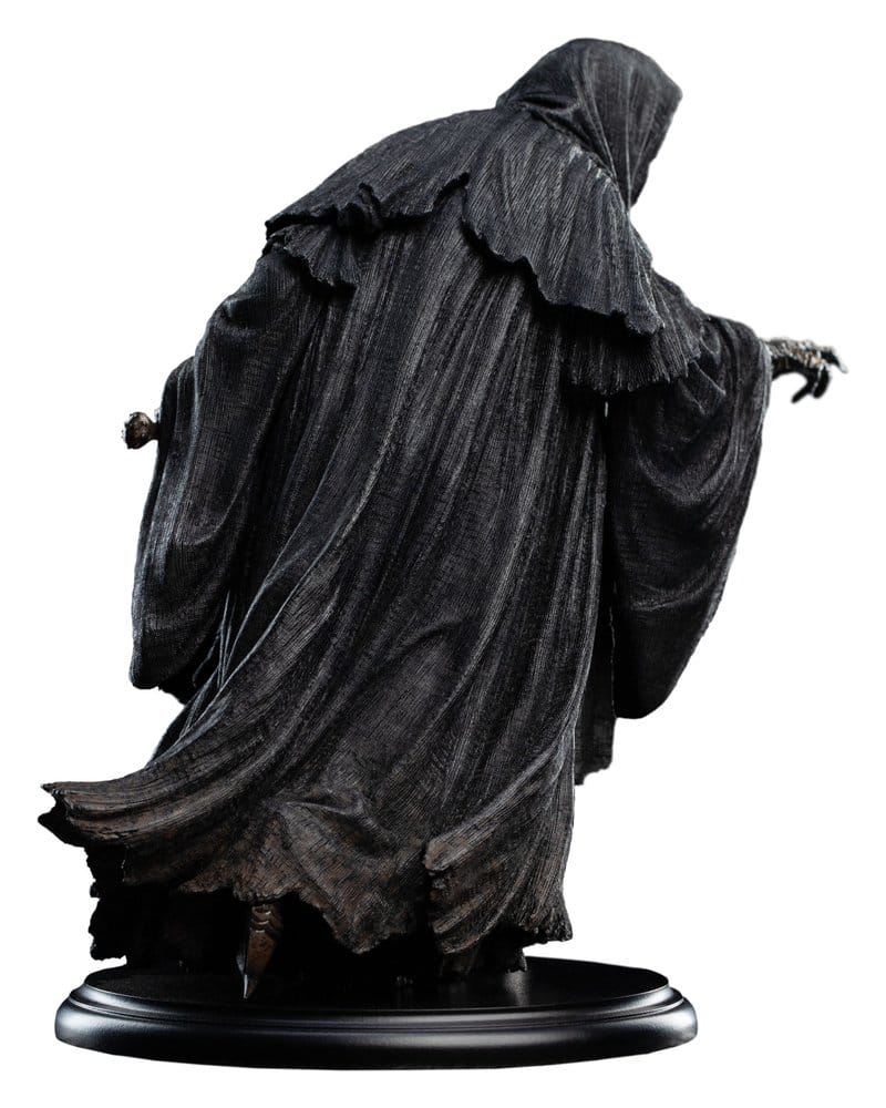The Lord of the Rings Trilogy Mini Statue Ringwraith at the Prancing Pony 18 cm