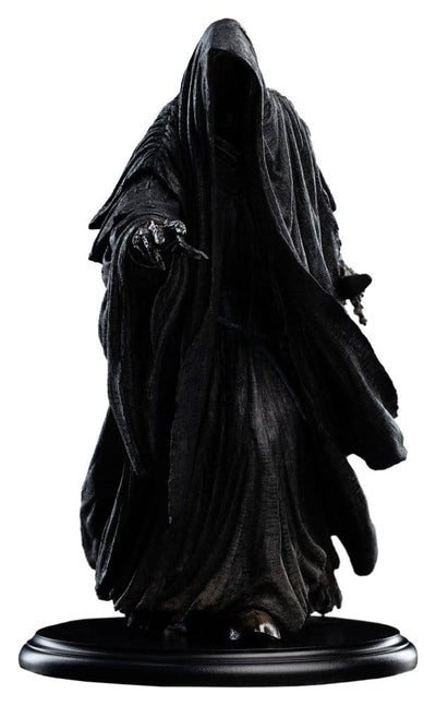 The Lord of the Rings Trilogy Mini Statue Ringwraith at the Prancing Pony 18 cm