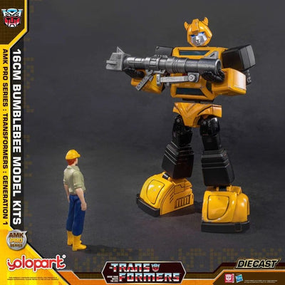 Transformers: Generation One AMK PRO Series Plastic Model Kit Bumblebee 16 cm