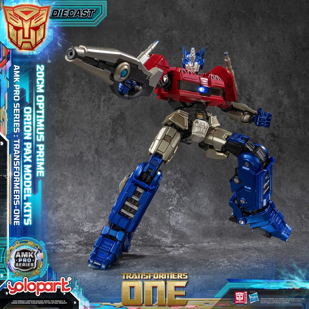 Transformers: Generation One AMK Pro Series Plastic Model Kit Orion Pax/Optimus Prime Final Form 20 cm